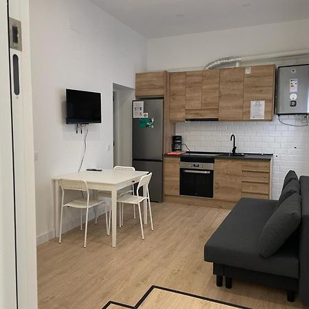U1 Ap Nuevo, Bien Comunicado Madrid Centro Apartment Luaran gambar
